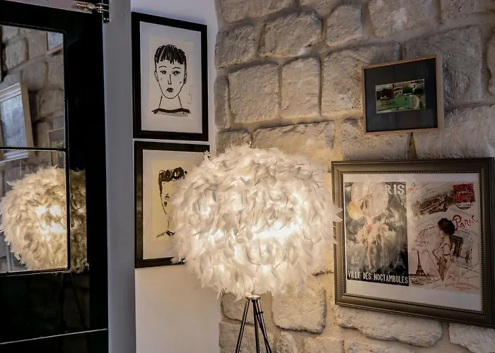 Appartement Montmartre - Androuet *